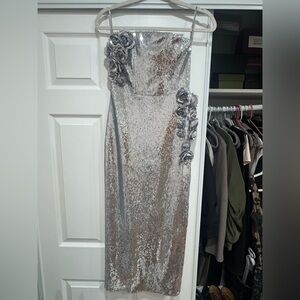 Meshki Elegant Silver Sequin Dress with Floral Appliqués size Medium